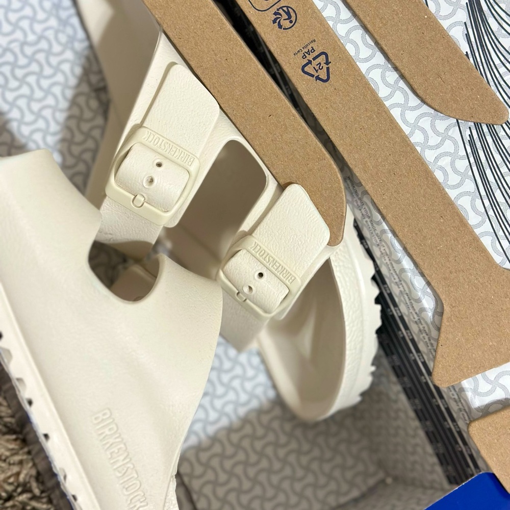 BIRKENSTOCK ARIZONA EVA EGGSHELL